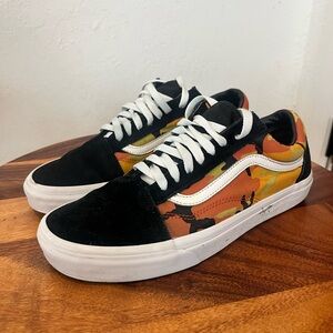 Vans Men's Black and Orange Camo Sneakers 9.5